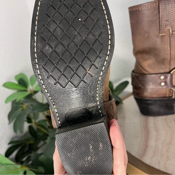 Frye Harness 8R Brown Leather Boots size 6 - Picture 7 of 13